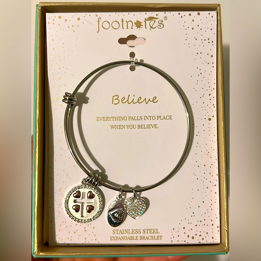 Footnote’s stainless steel expandable bracelet